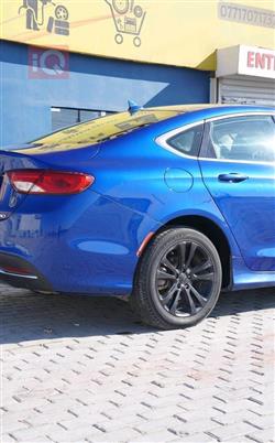 Chrysler 200
